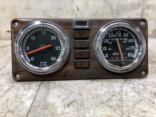 Freightliner FLD120 Speedometer Instrument Cluster - Used