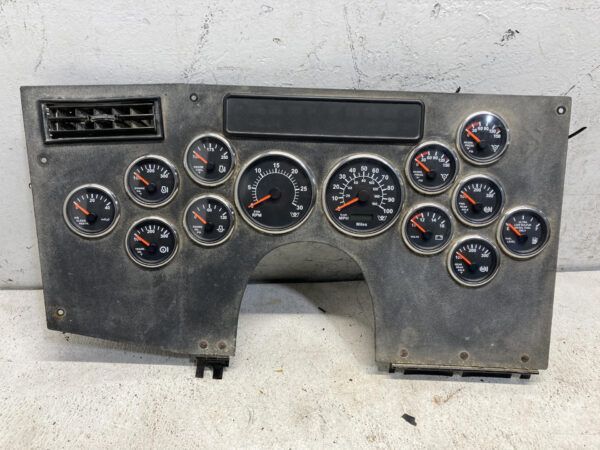 Western Star Trucks 4900 Speedometer Instrument Cluster - Used